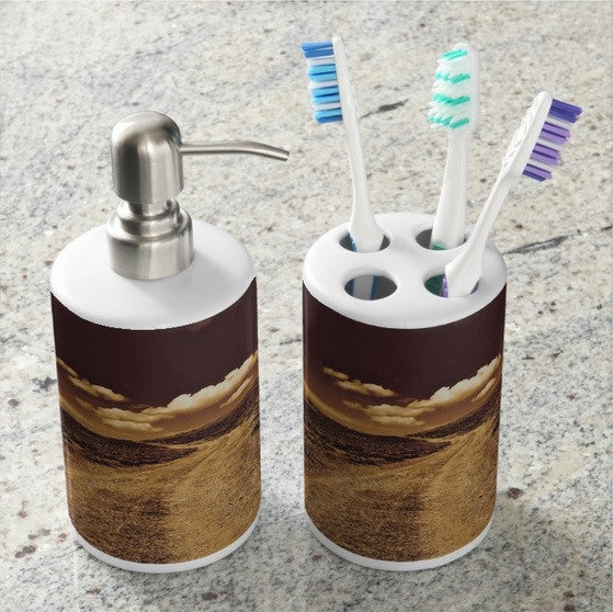 Long Way to Tipperary Bathroom Set
